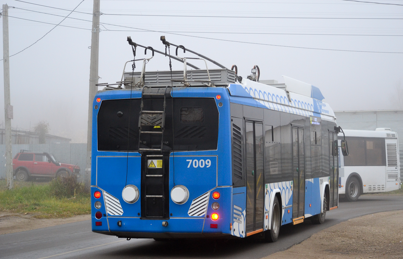 Волгоград, БКМ 32100D № 7009