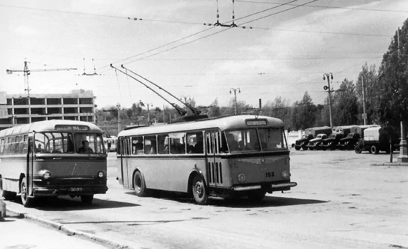 Krimski trolejbus, Škoda 8Tr10 č. 153; Krimski trolejbus — Closed lines; Krimski trolejbus — End stations and U-turn rings; Krimski trolejbus — Historical photos (1959 — 2000)