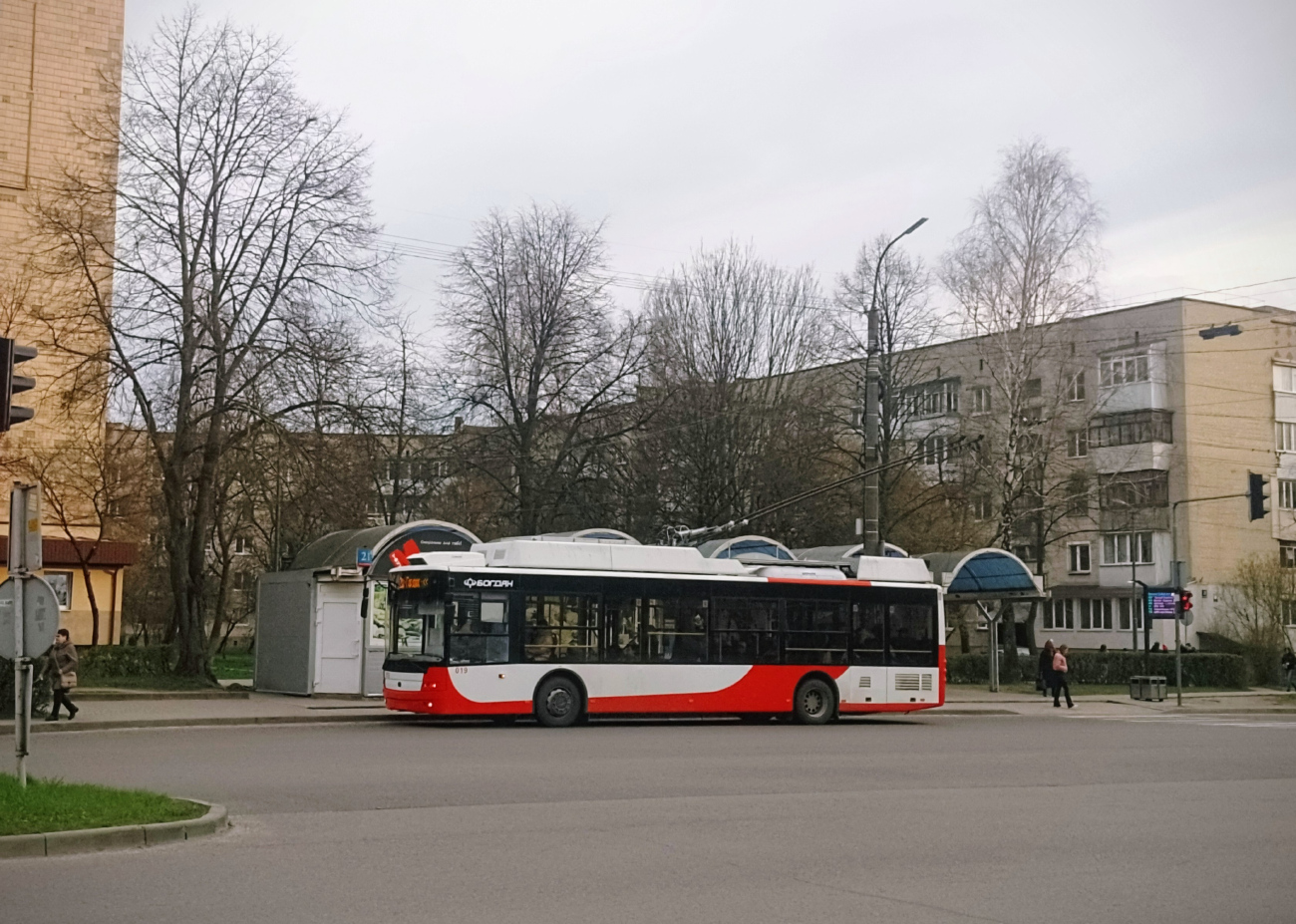 Луцк, Богдан Т70117 № 019