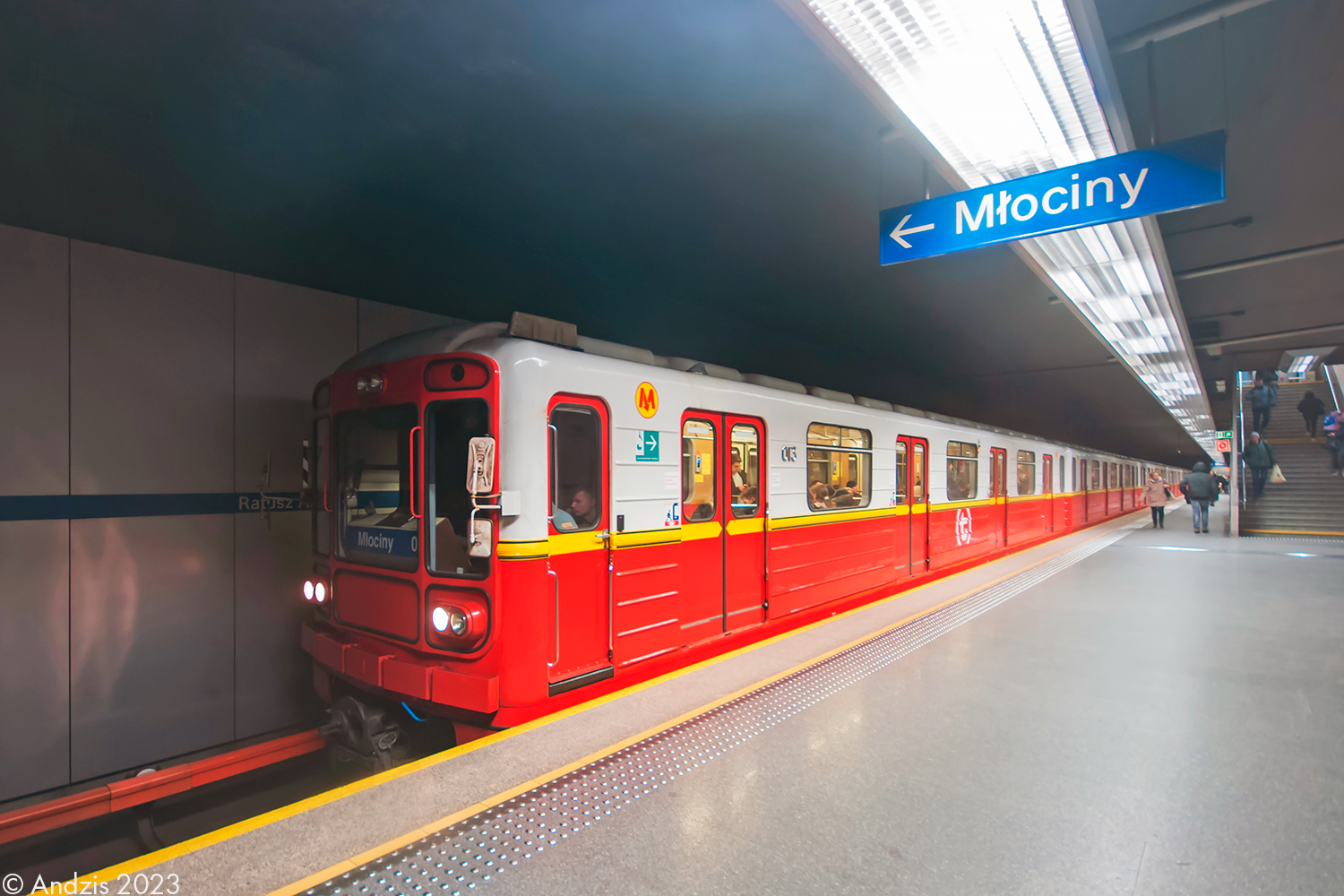 Варшава, 81-572 № 013