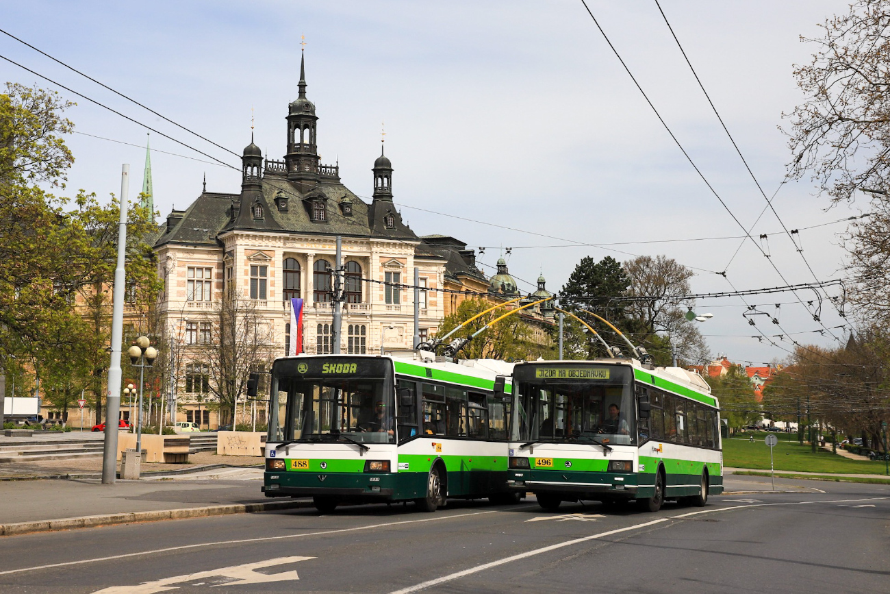 Plzeň, Škoda 21TrACI # 496; Strašice, Škoda 21TrACI # 488