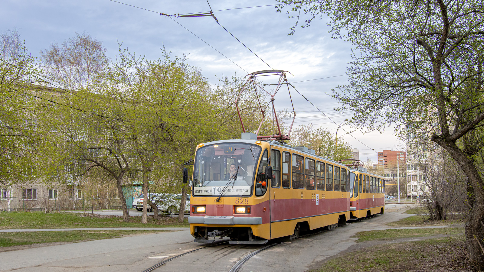 Екатеринбург, 71-403 № 828