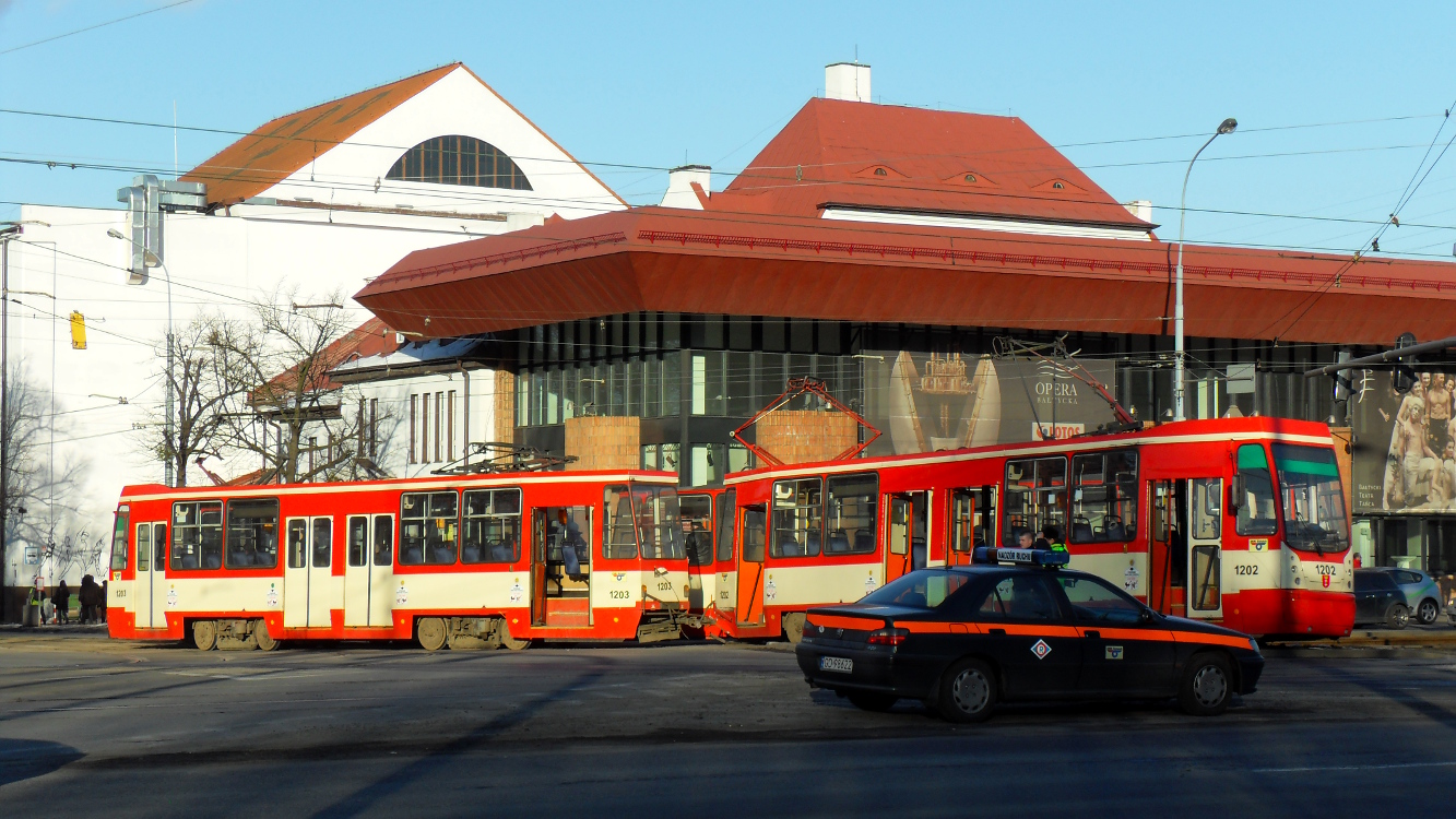 Gdańsk, Konstal 105NaD # 1203; Gdańsk, Konstal 105Na # 1202; Gdańsk — Accidents and other incidents