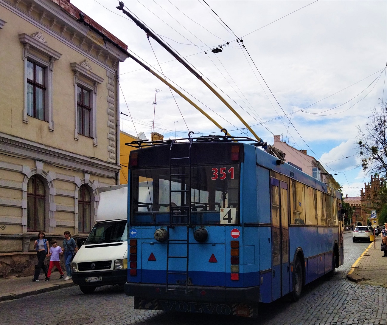 Черновцы, Den Oudsten B88 № 351