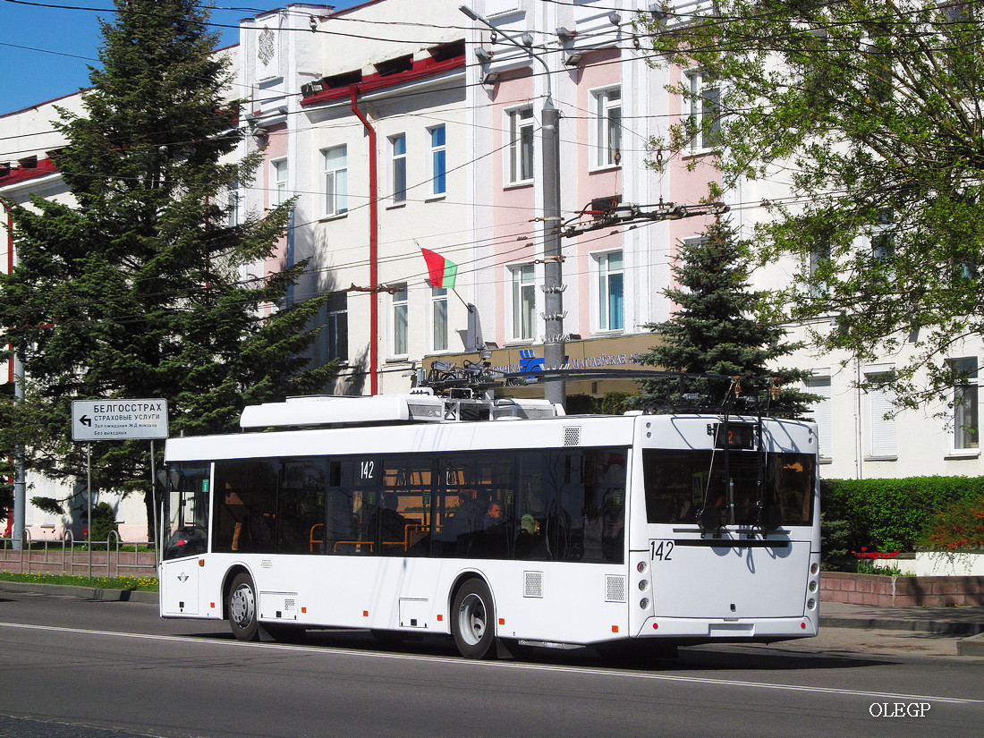 Могилёв, МАЗ-203Т70 № 142