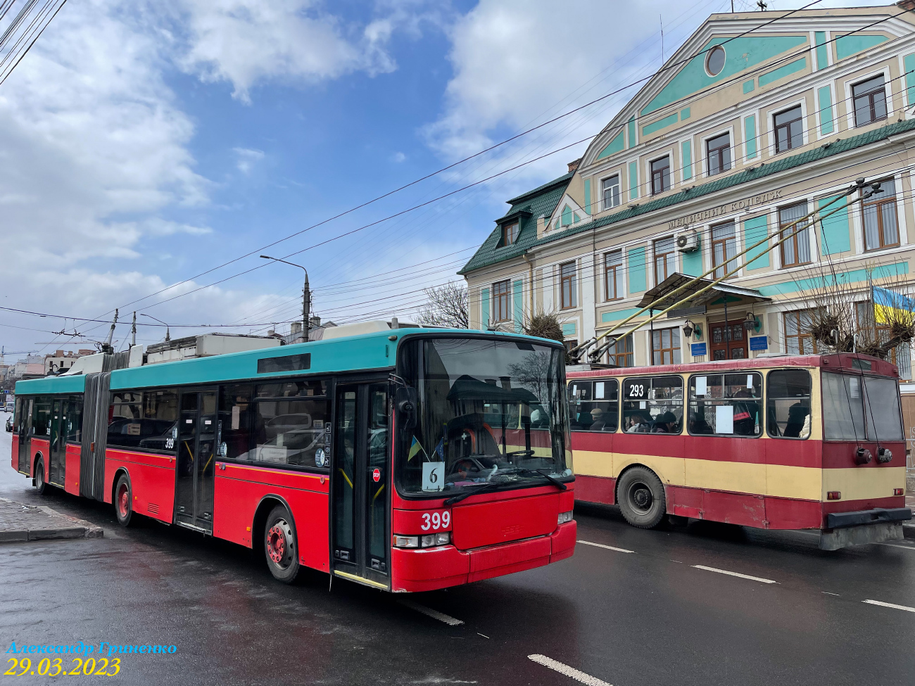 Черновцы, Škoda 14Tr89/6 № 293; Черновцы, Hess SwissTrolley 2 (BGT-N1) № 399