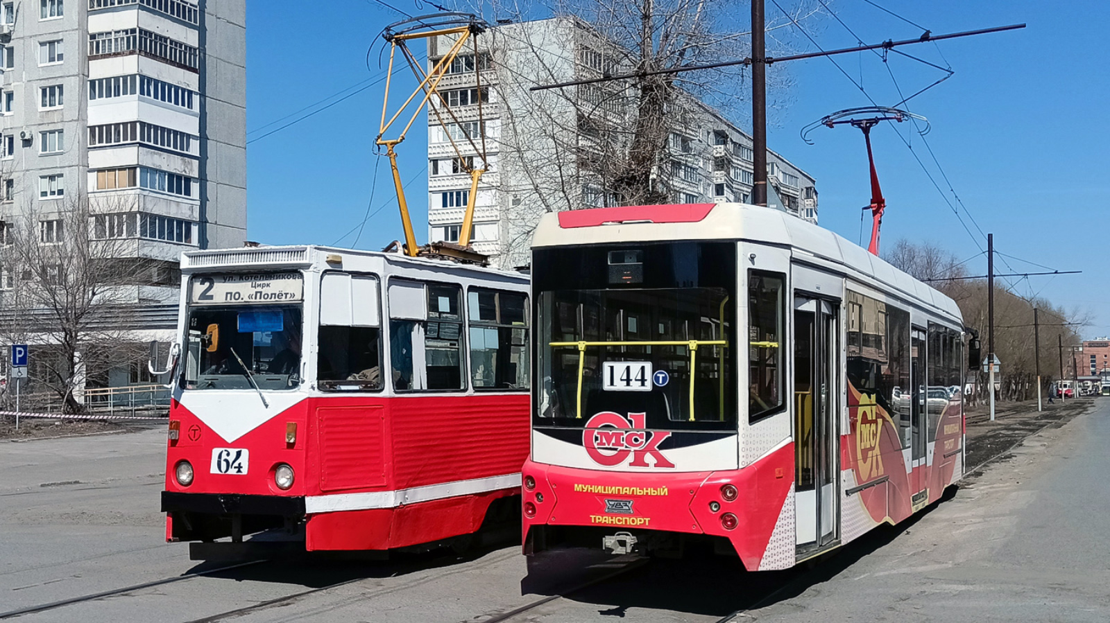 Омск, 71-605 (КТМ-5М3) № 64; Омск, 71-407-01 № 144 Омск, 71-605 (КТМ-5М3) № 64; Омск, 71-407-01 № 144