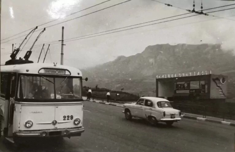 Крымский троллейбус, Škoda 9Tr6 № 229; Крымский троллейбус — Исторические фотографии (1959 — 2000)