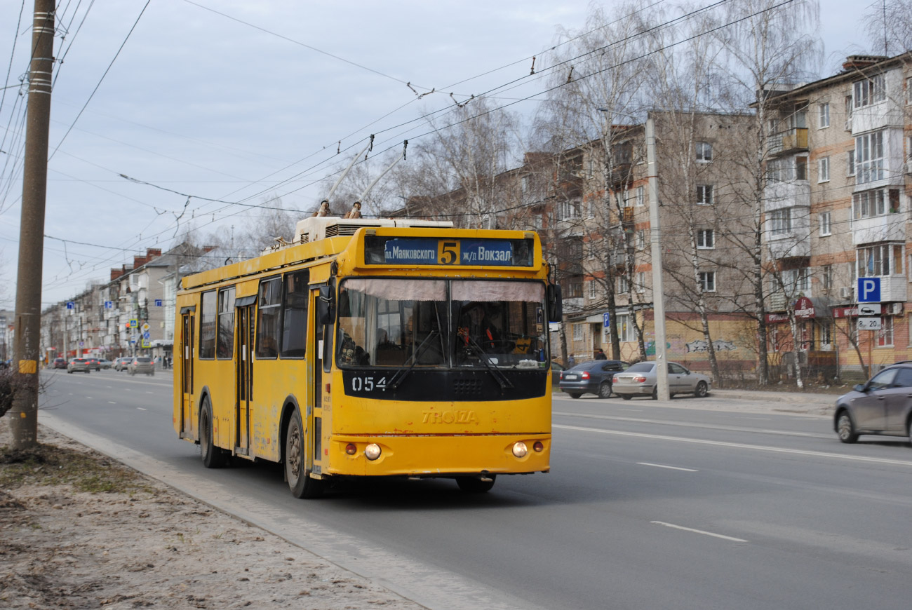 Dzeržinska, ZiU-682G-016.02 № 054