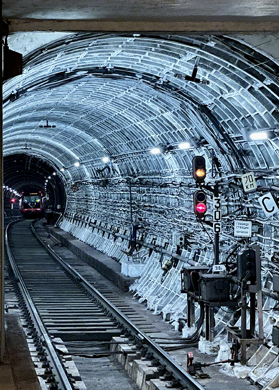 Sankt Petersburg — Metro — Line 1