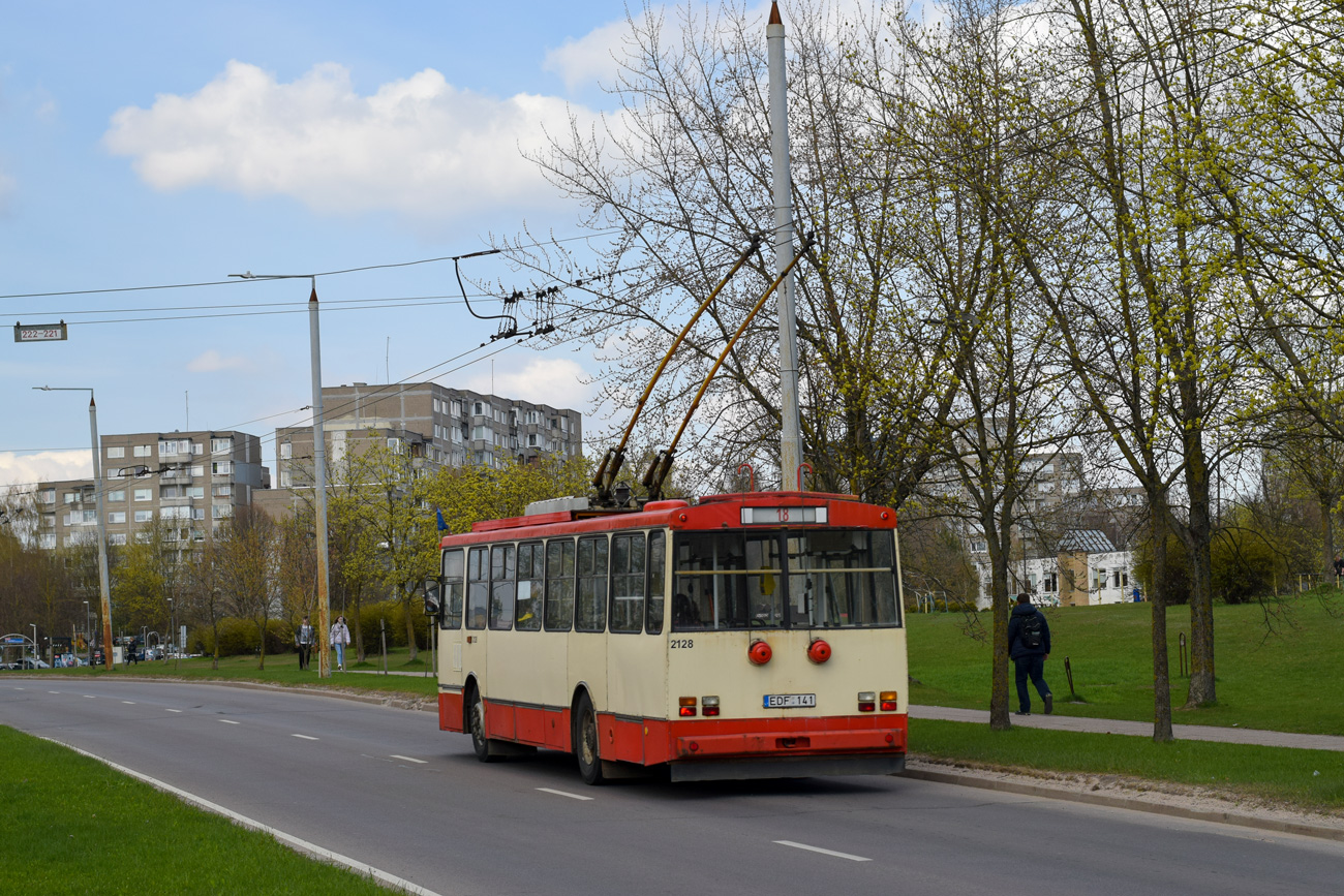 Вильнюс, Škoda 14Tr10/6 № 2128 Вильнюс, Škoda 14Tr10/6 № 2128