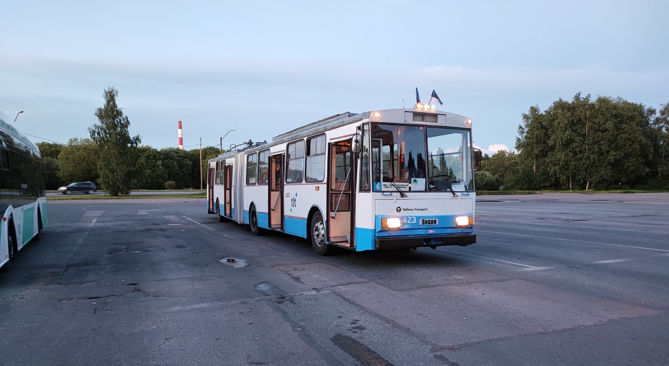 Таллин, Škoda 15Tr02/6 № (423) Таллин, Škoda 15Tr02/6 № (423)