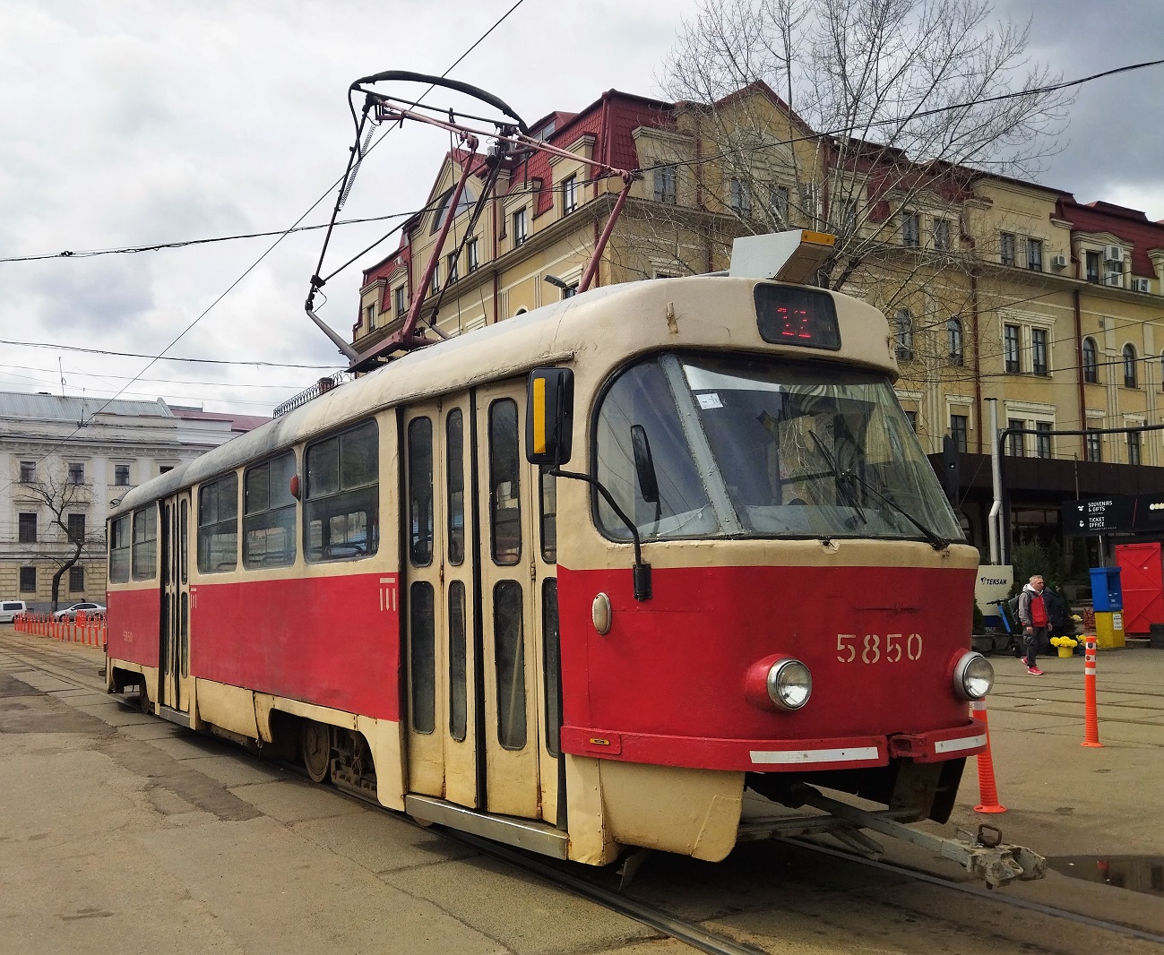 Kyiv, Tatra T3SU # 5850 Kyiv, Tatra T3SU # 5850