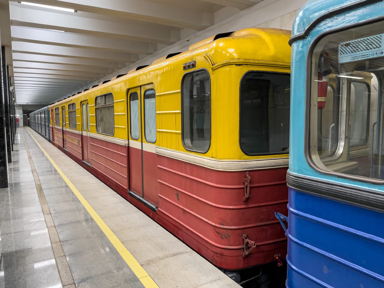 Москва, 81-714 (ЛВЗ) № 7374