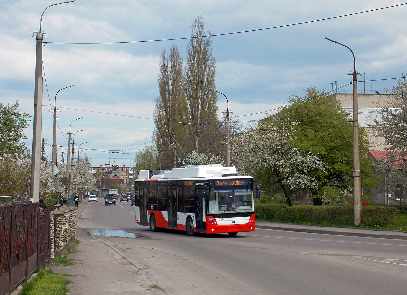 Луцк, Богдан Т70117 № 019