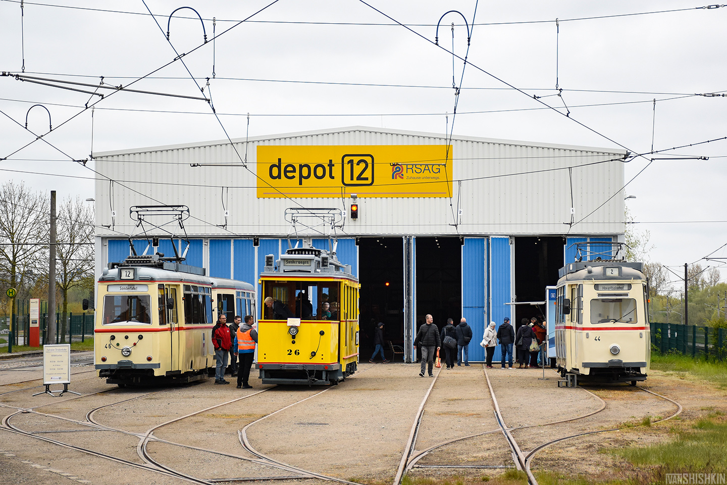 Росток, Двухосный моторный Wismar № 26; Росток, Werdau ET50 № 44; Росток — Разные фотографии