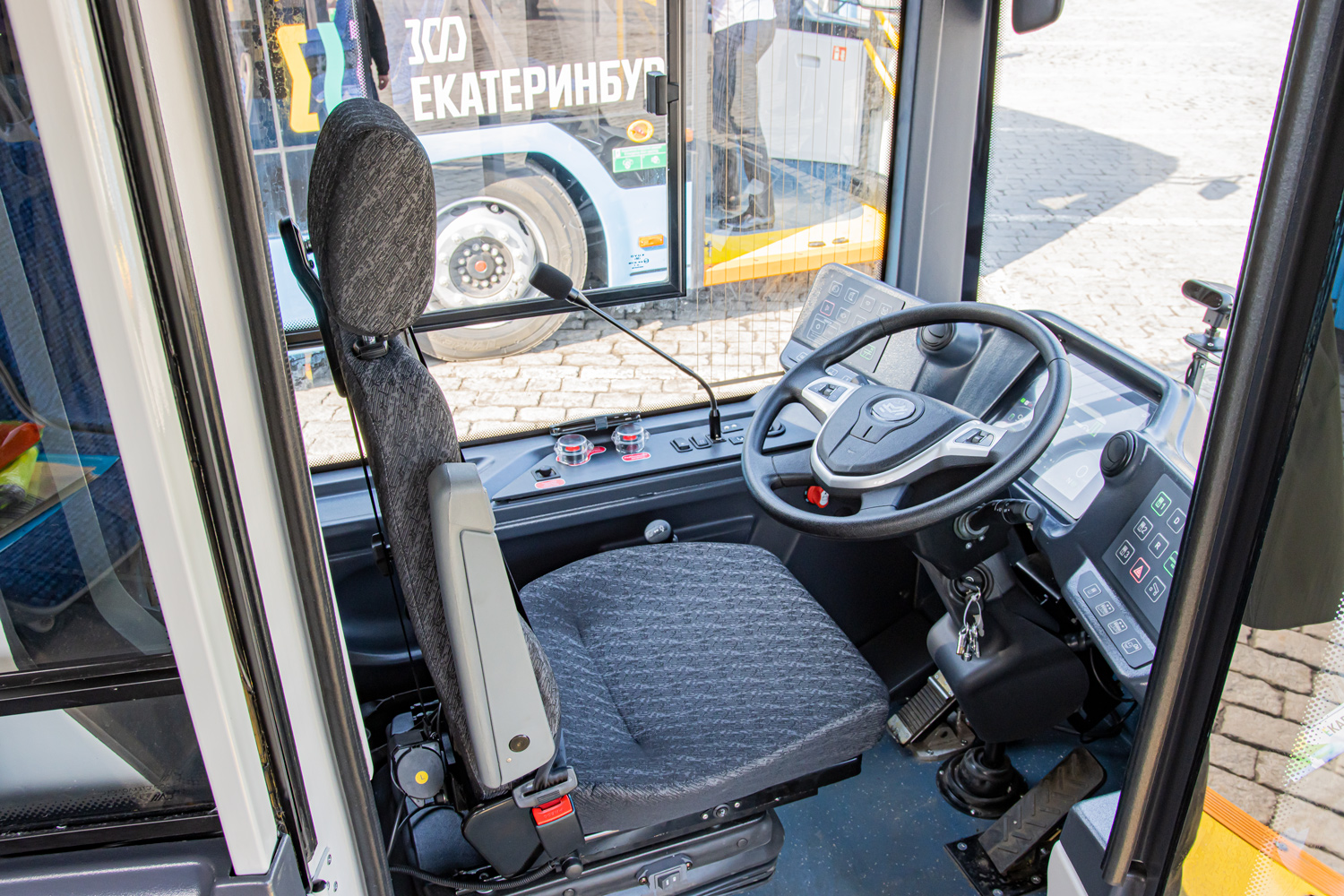 Екатеринбург, БКМ 32100D «Ольгерд» № 401