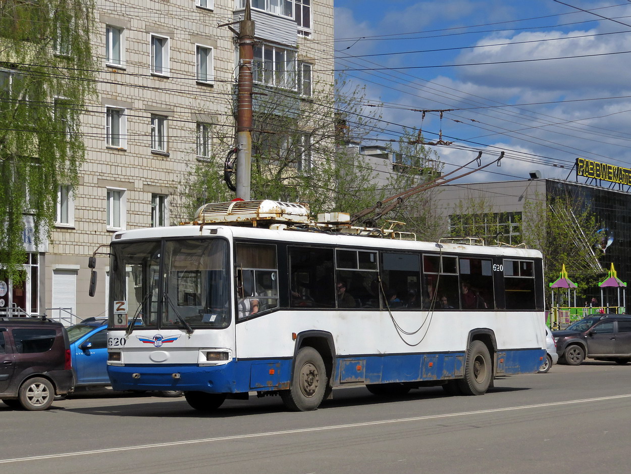 Киров, БТЗ-52768Р № 620