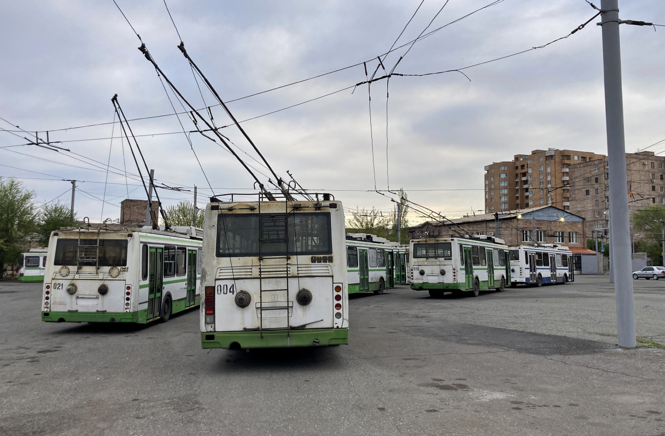 Ереван, ЛиАЗ-5280 № 021; Ереван, ЛиАЗ-5280 (ВЗТМ) № 004; Ереван, ЛиАЗ-5280 (ВЗТМ) № 016