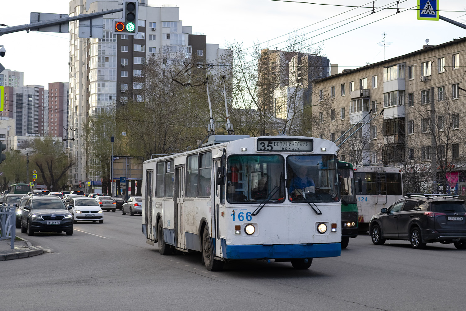 Екатеринбург, ЗиУ-682Г [Г00] № 166