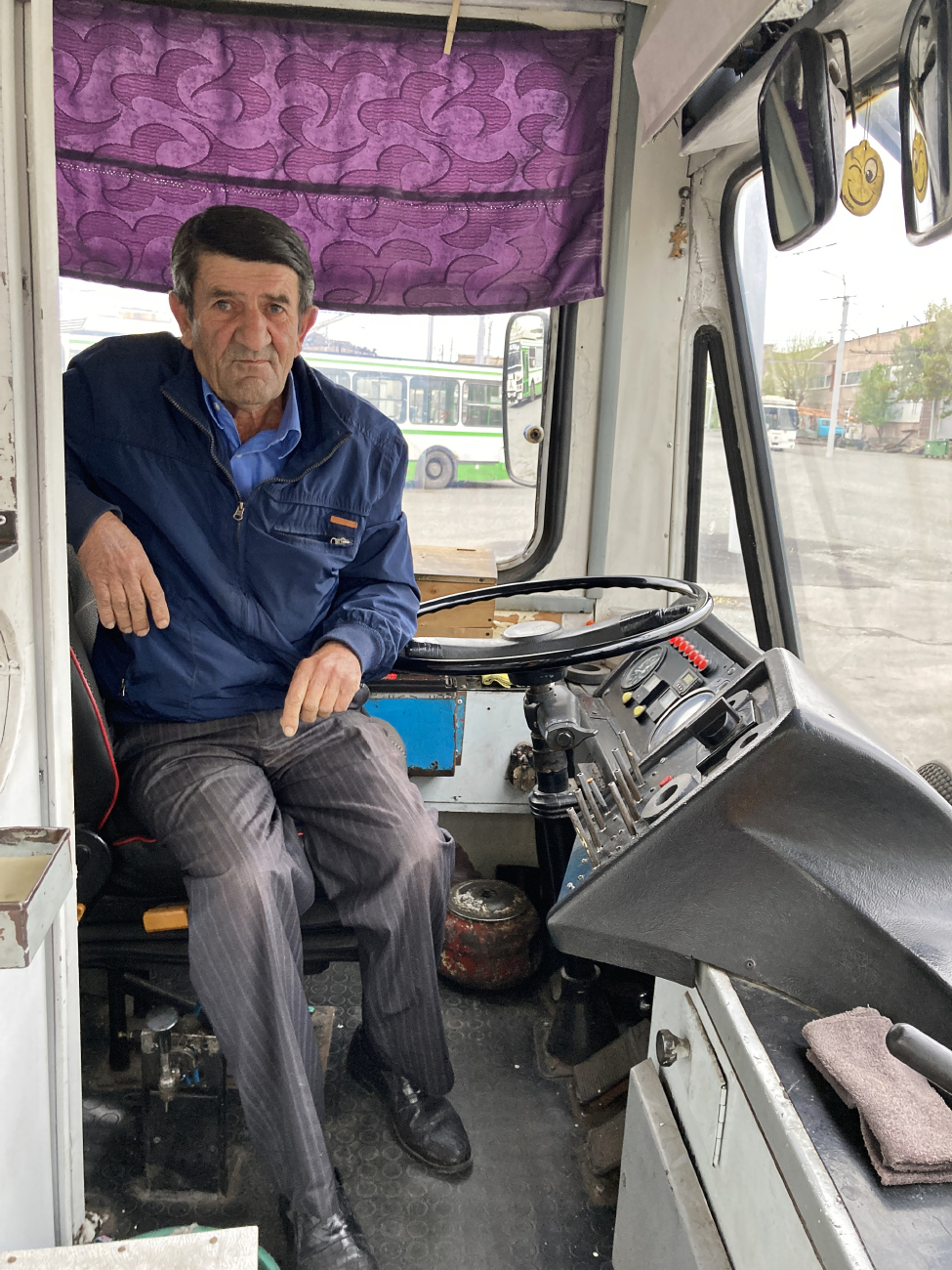 Ереван, Škoda 14Tr № 62; Работники электротранспорта