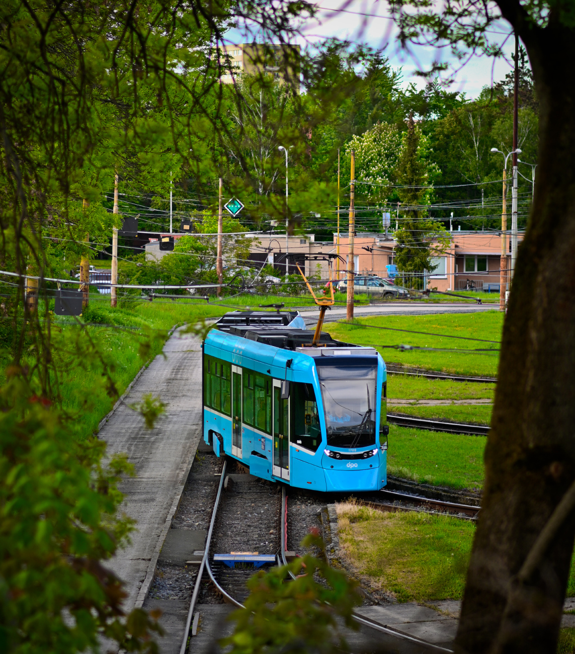 Острава, Stadler Tango NF2 № 1709; Острава — Трамвайное депо: Poruba