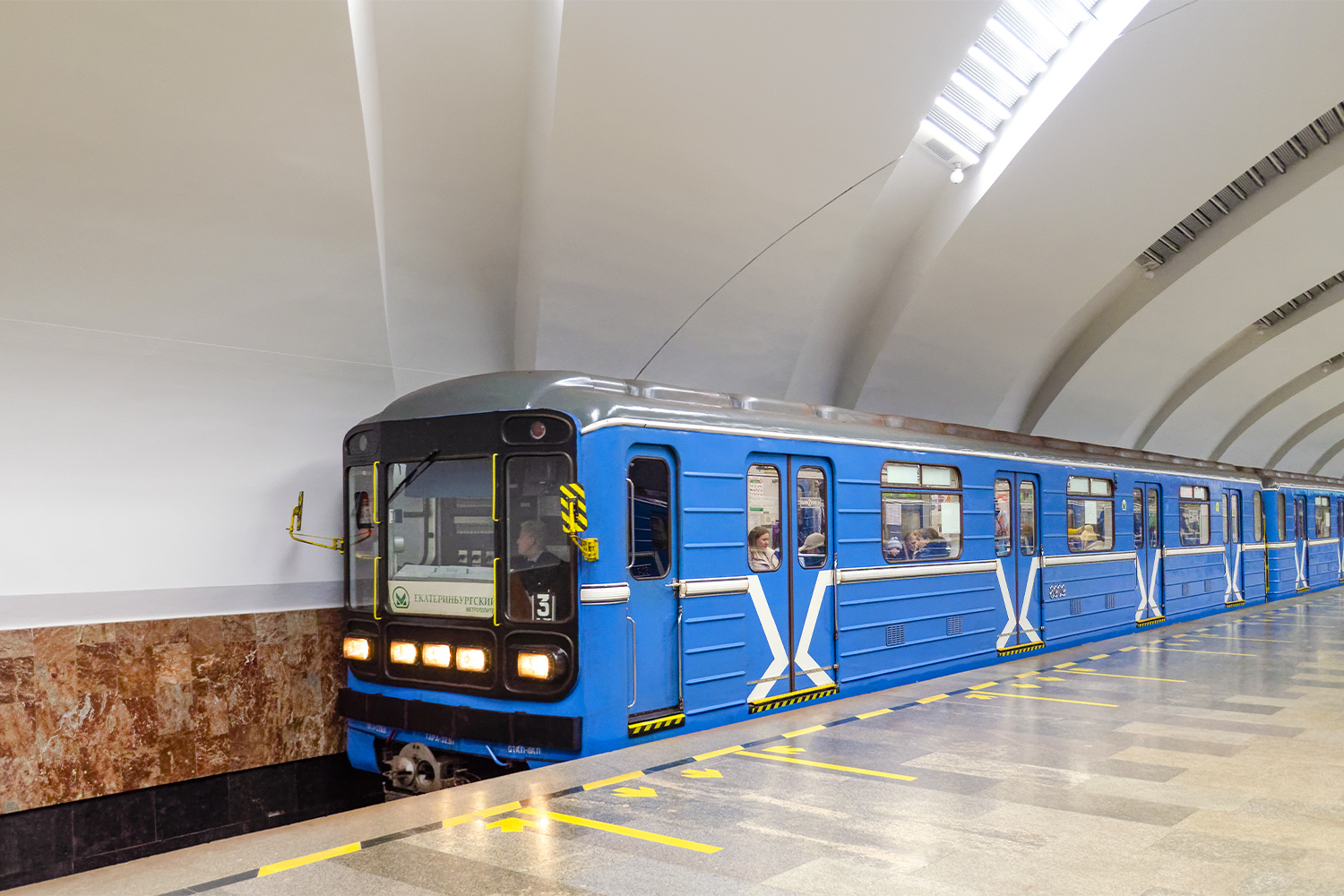 Yekaterinburg, 81-717.5 (LVZ/VM) č. 8909
