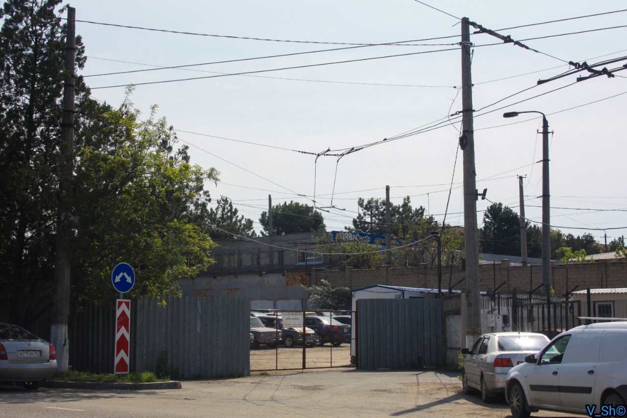 Крымский троллейбус — Закрытые линии и демонтажи.; Крымский троллейбус — Конечные станции и разворотные кольца