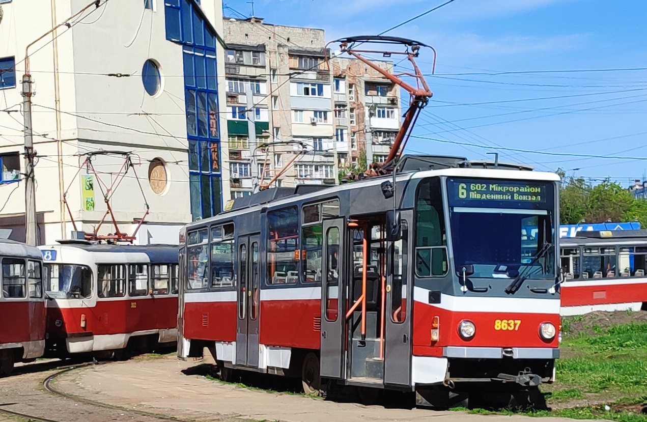 Харьков, Tatra T6A5 № 8637