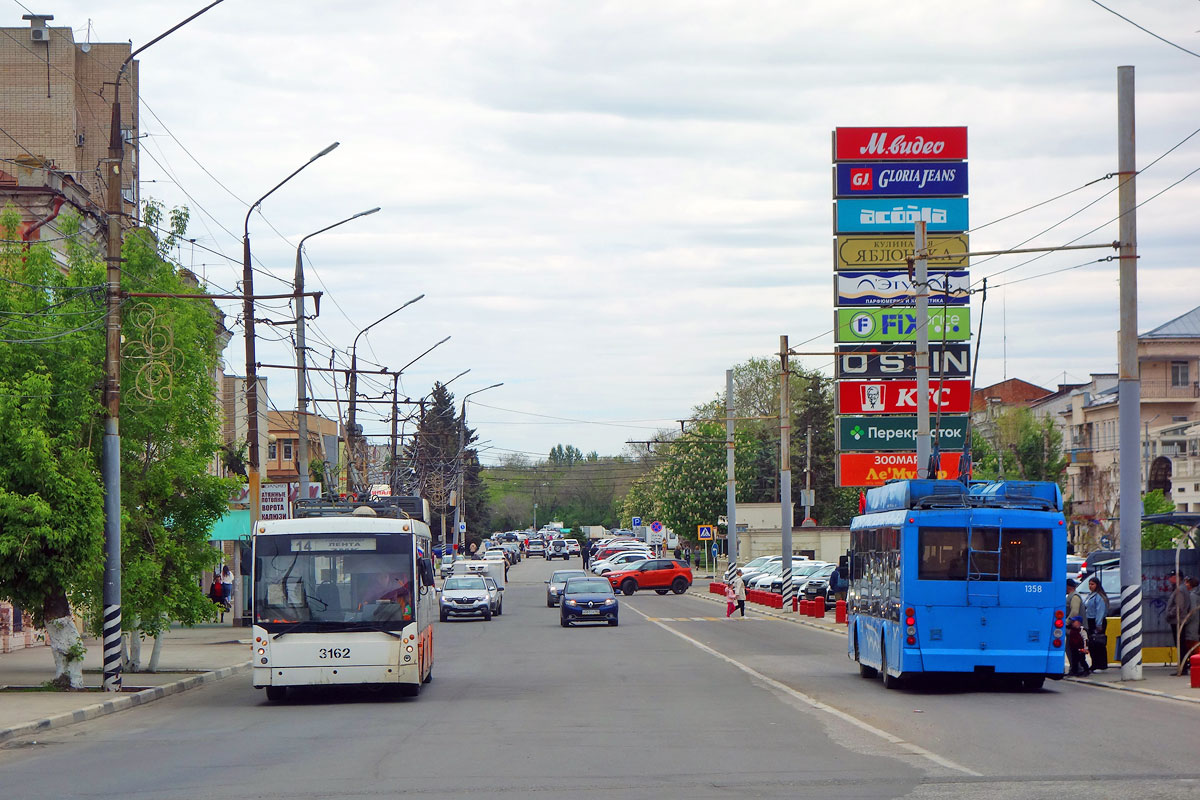 Engels, Trolza-5265.00 “Megapolis” № 3162; Saratov, Trolza-5265.00 “Megapolis” № 1358