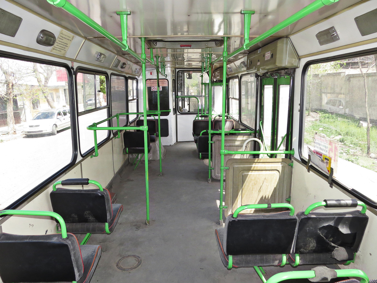 Ереван, ЛиАЗ-5280 (ВЗТМ) № 004