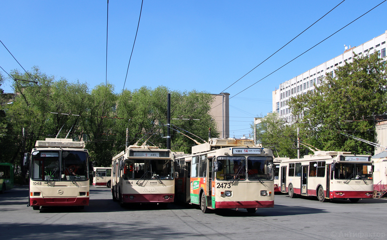 Челябинск, ЛиАЗ-5280 (ВЗТМ) № 1048; Челябинск, ЗиУ-682Г-016.02 № 1164; Челябинск, ЗиУ-682Г-016.02 № 1161