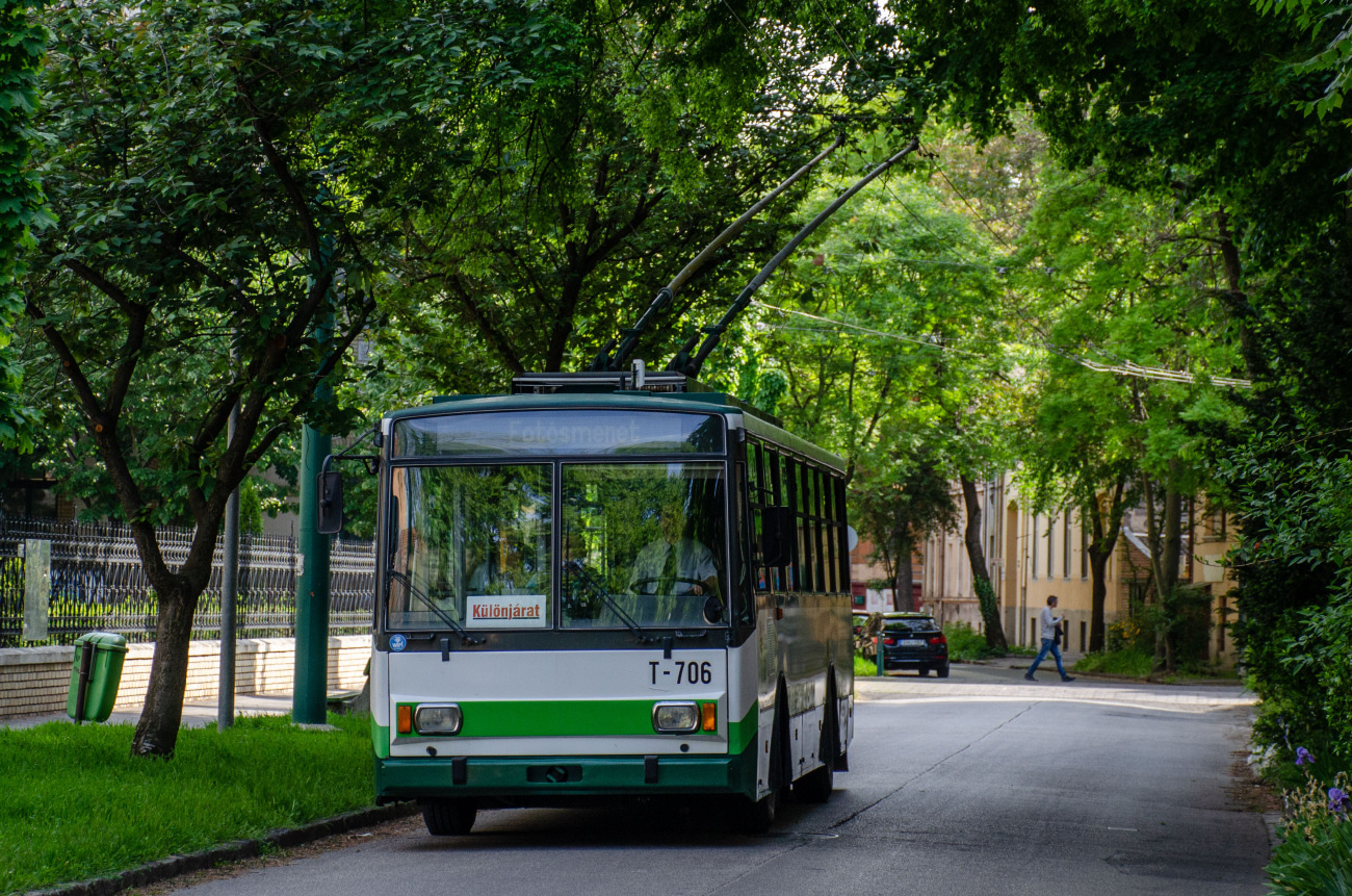 Сегед, Škoda 14Tr08/6 № T-706