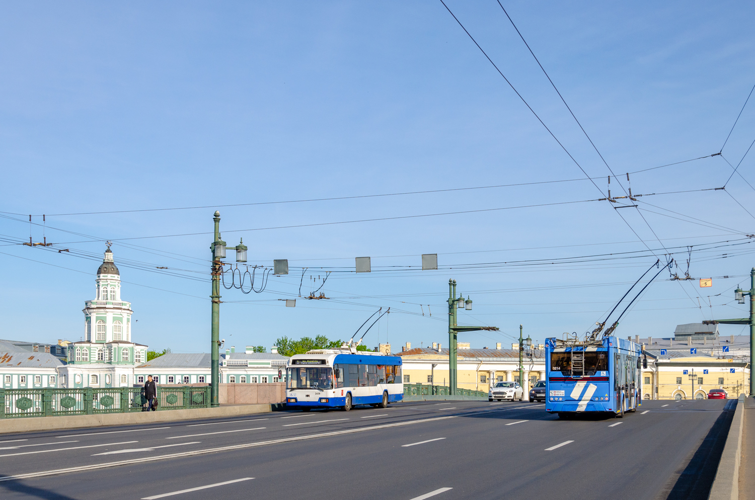 Санкт-Петербург, БКМ 321 № 2438; Санкт-Петербург, ПКТС-6281.00 «Адмирал» № 3214