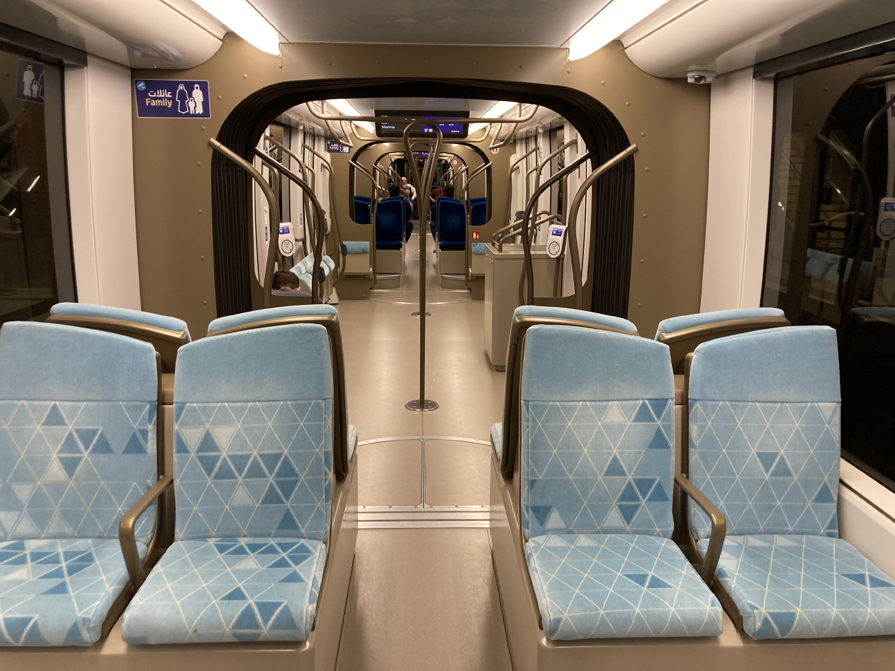 Лусаил, Alstom Citadis 305 № 016