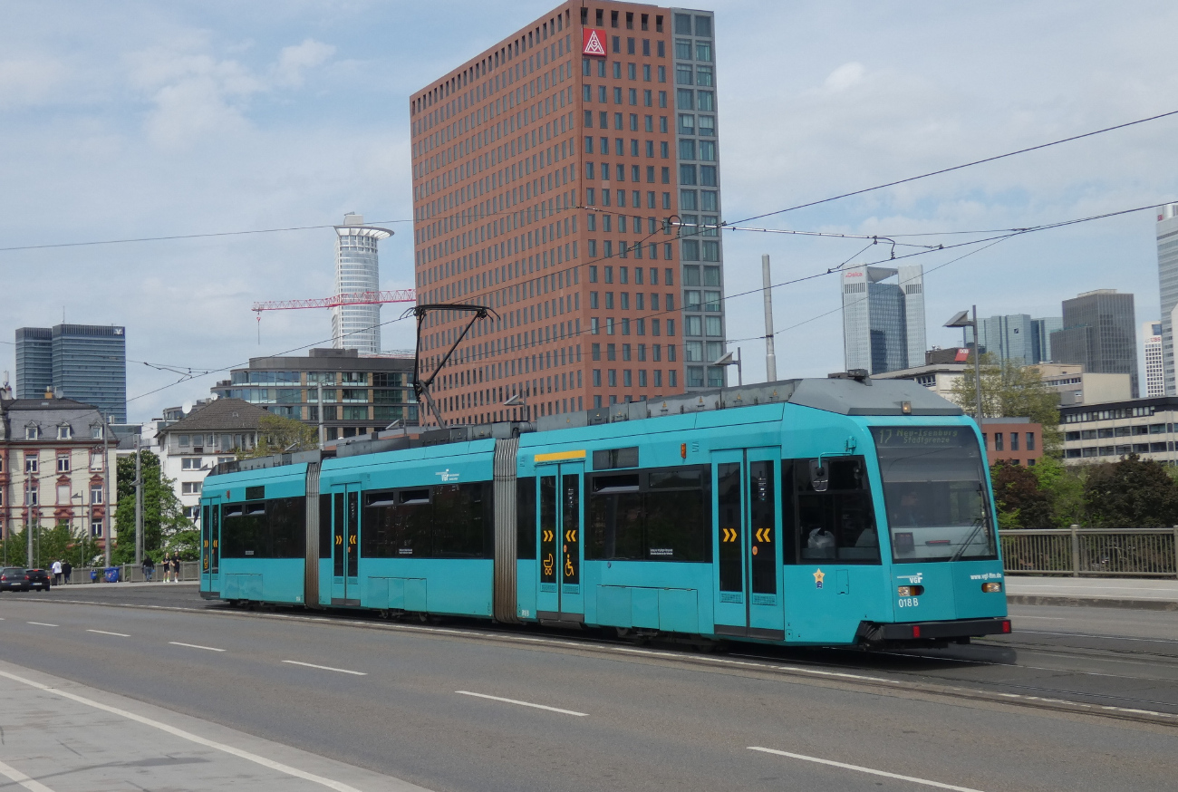 Frankfurt am Main, Duewag R № 018