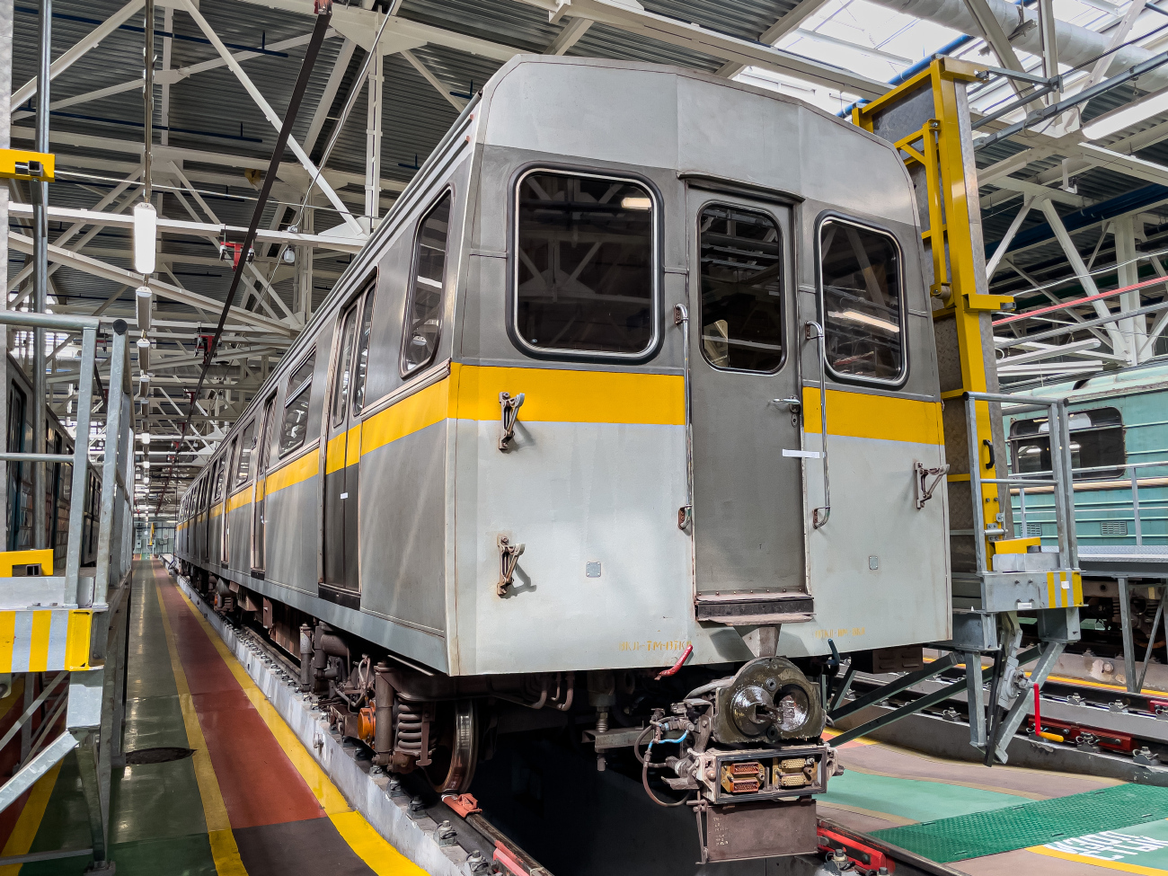 Москва, 81-721.1 «Яуза» № 0142