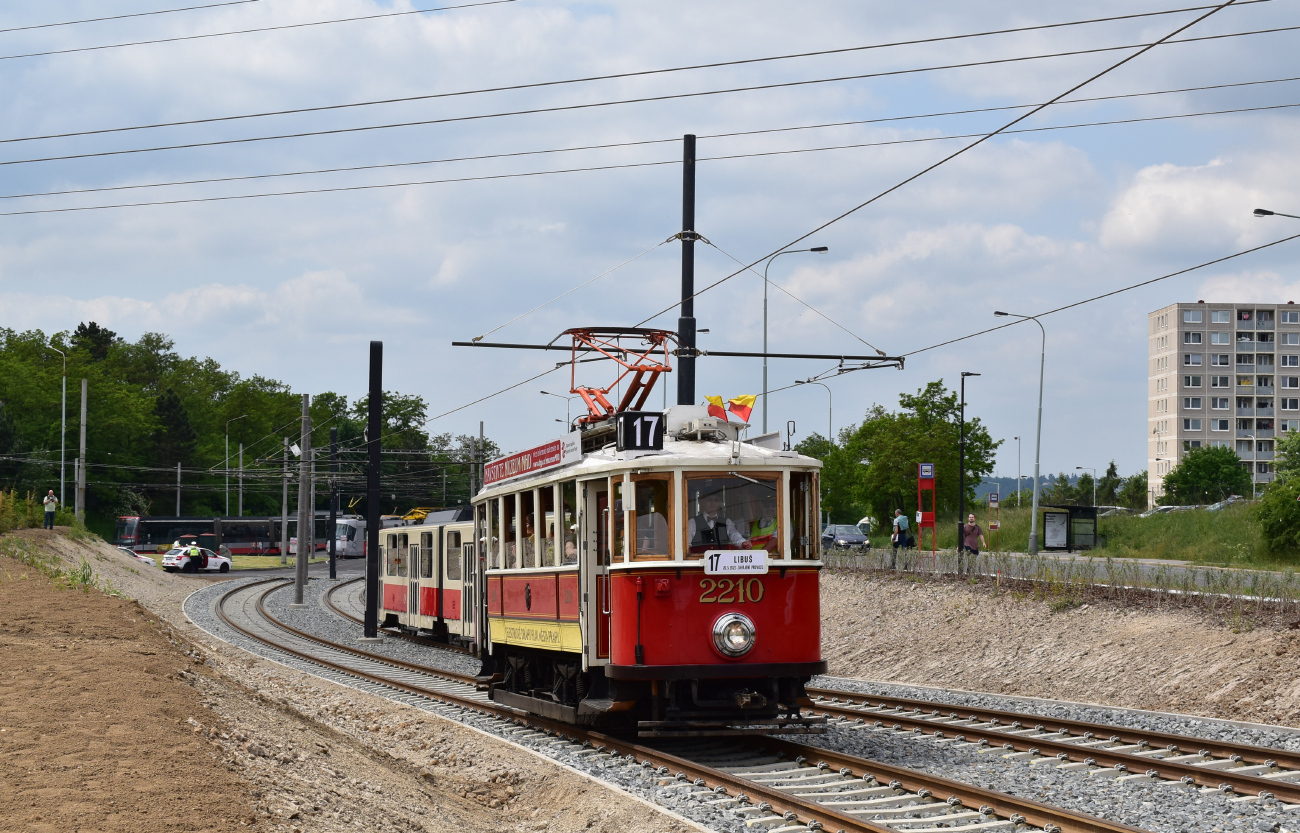 Прага, Ringhoffer DSM № 2210; Прага — Открытие новой трамвайной линии Sídliště Modřany — Libuš