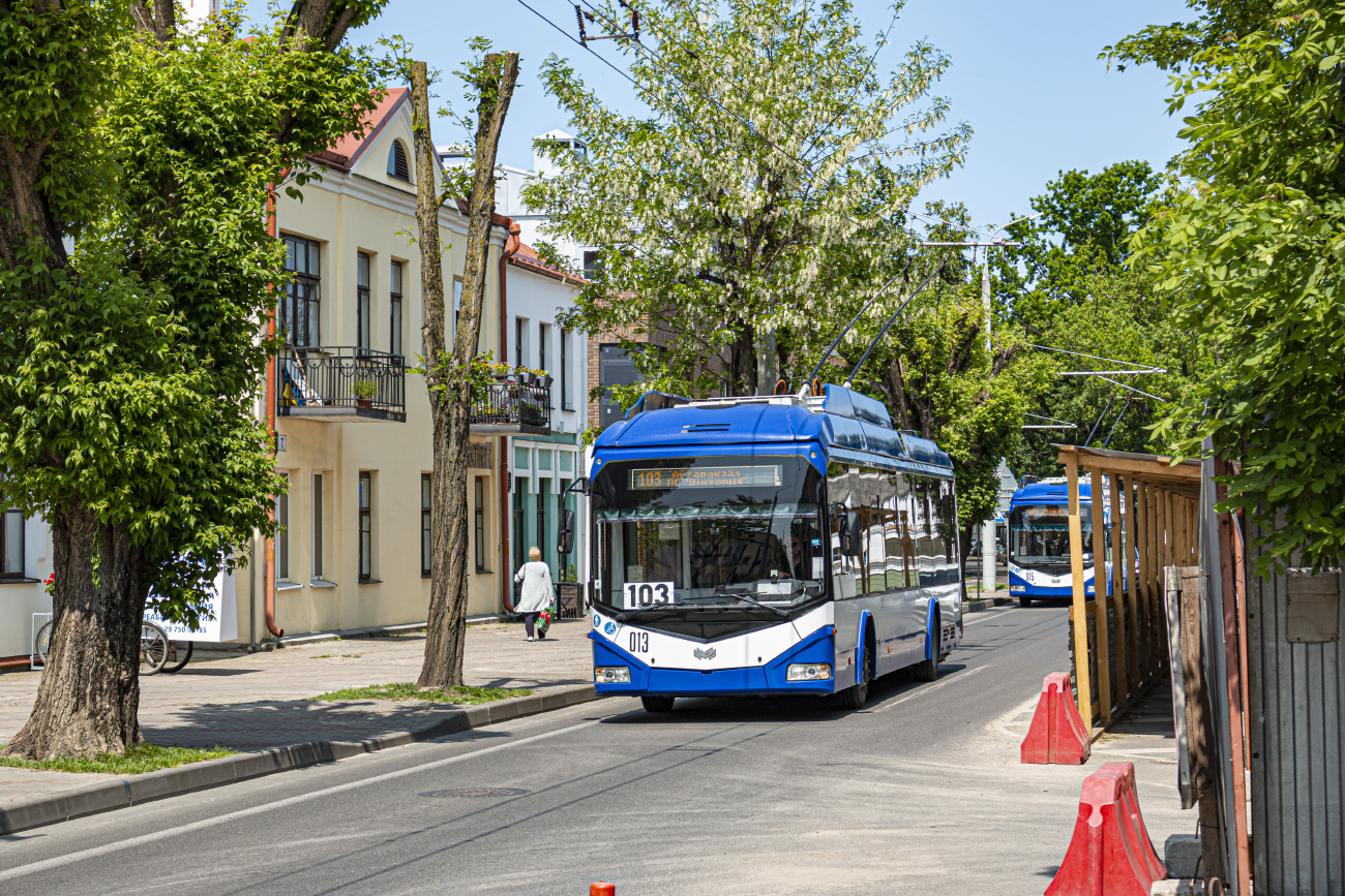 Brest, BKM 321 # 013