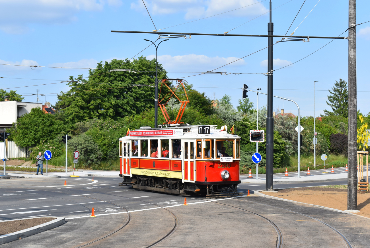 Прага, Ringhoffer DSM № 2210; Прага — Открытие новой трамвайной линии Sídliště Modřany — Libuš