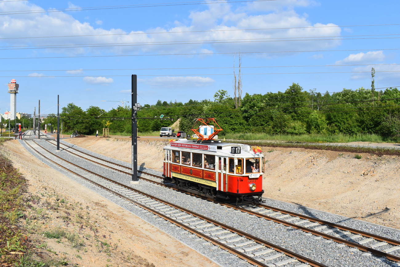 Прага, Ringhoffer DSM № 351; Прага — Открытие новой трамвайной линии Sídliště Modřany — Libuš