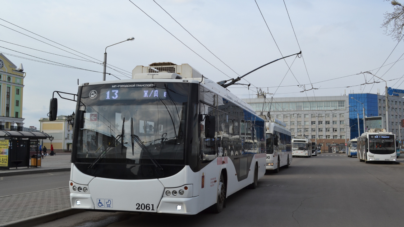 Красноярск, VMZ-5298.01 “Avangard” № 2061; Красноярск, BKM 321 № 1090