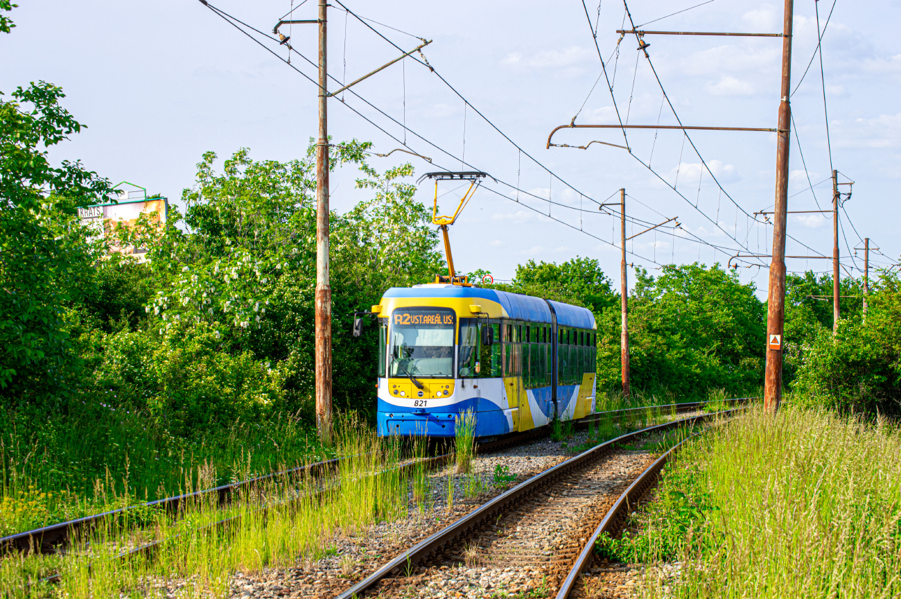 Кошице, Vario LF2+ № 821