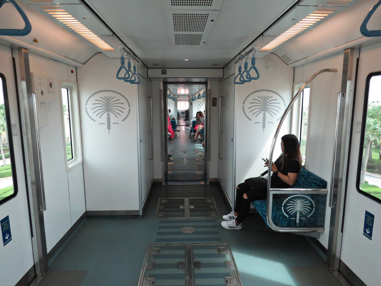 Дубай, Hitachi № 203