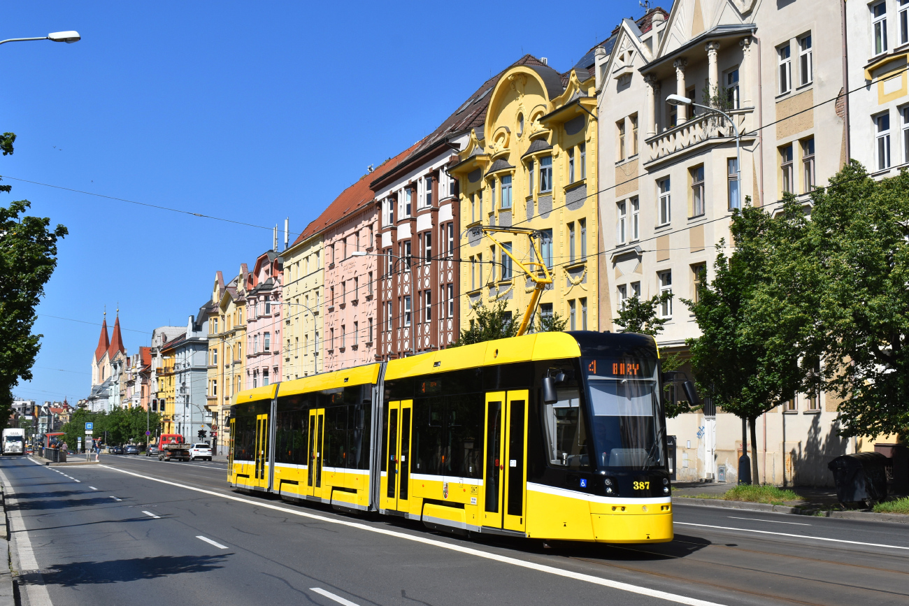 Pilsen, Škoda 40T ForCity Smart Nr. 387