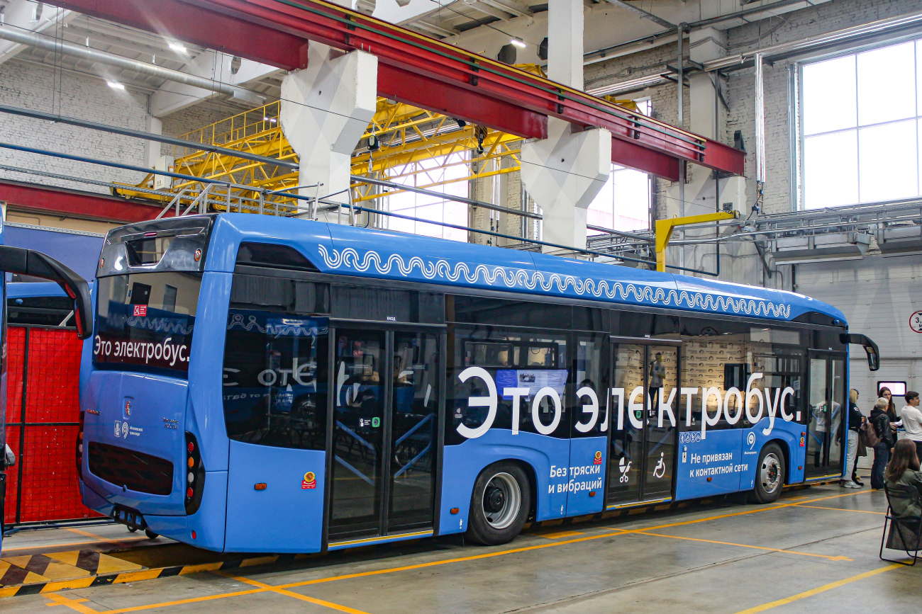 Москва, КАМАЗ-6282 № 490170; Москва — Сокольнический вагоноремонтно-строительный завод (СВАРЗ)