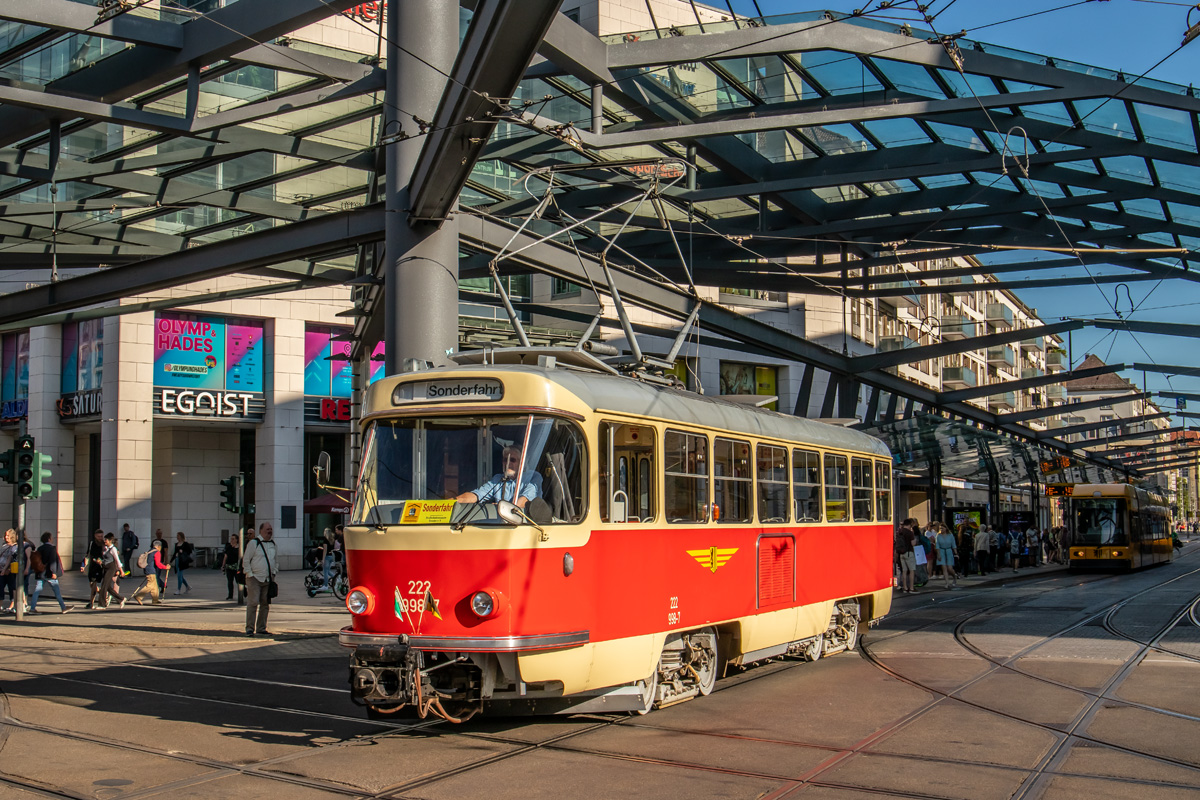 Дрезден, Tatra T4D № 222 998 (201 315); Дрезден — Окончательное прощание с вагонами Татра после 56 лет службы (03.06.2023)