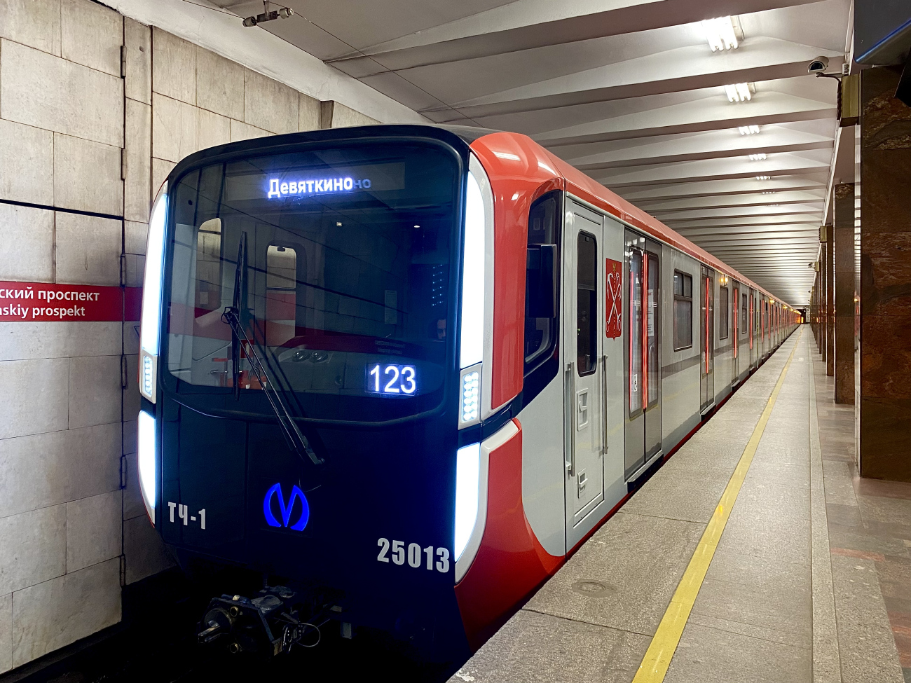 Санкт-Петербург, 81-725.1  «Балтиец» № 25013