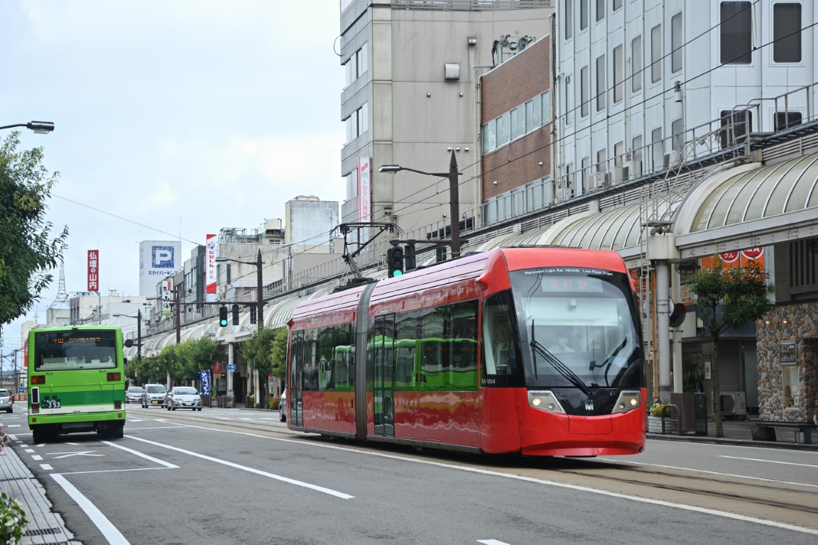 Такаока, Niigata/Bombardier MLRV1000 № MLRV1005