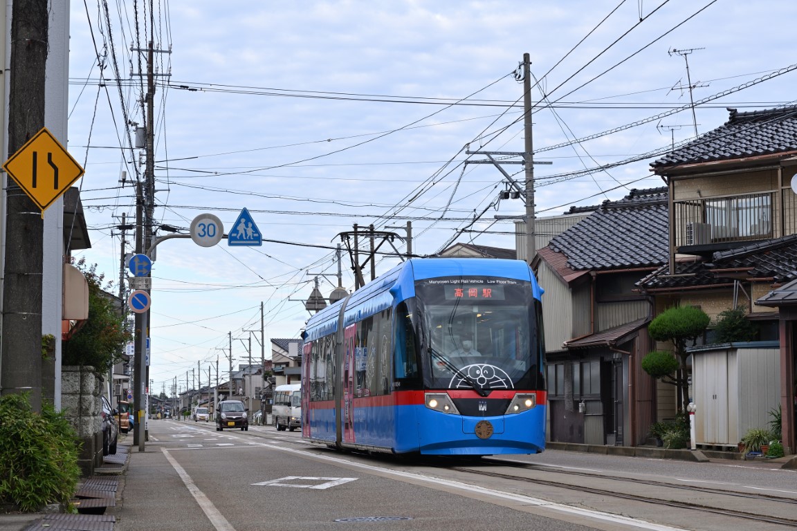 Такаока, Niigata/Bombardier MLRV1000 № MLRV1003